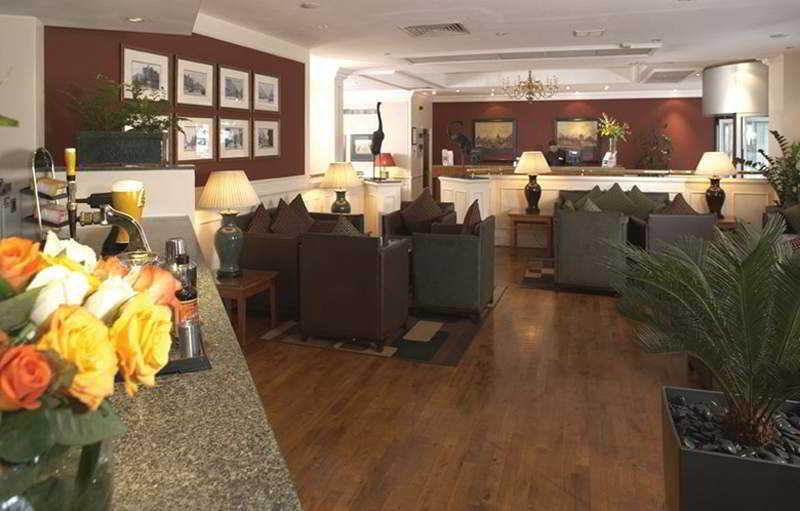 Mercure London Kensington Hotel Buitenkant foto